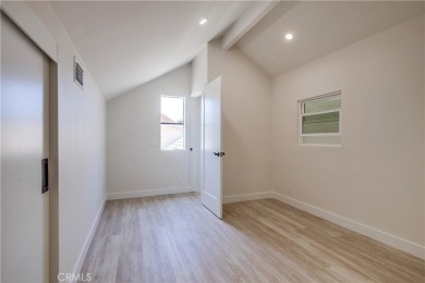 Beautifully remodeled upper-level unit boasting dazzling on Oak Creek Golf Club in California - for sale on GolfHomes.com, golf home, golf lot