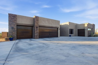 This exceptional, former Fairfield model home blends elevated on Omni Tucson National Golf Resort and Spa - Catalina in Arizona - for sale on GolfHomes.com, golf home, golf lot