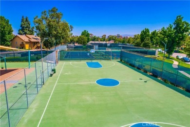 Beautifully remodeled upper-level unit boasting dazzling on Oak Creek Golf Club in California - for sale on GolfHomes.com, golf home, golf lot