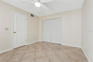 2 Bedrooms, 2 baths, 1 car garage across from the highly on Ventura Country Club in Florida - for sale on GolfHomes.com, golf home, golf lot