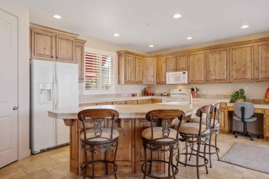 Beautifully Upgraded Main-Level Corner Unit in Las Palmas Resort on Sunbrook Golf Course in Utah - for sale on GolfHomes.com, golf home, golf lot