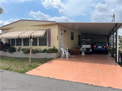 Come make this unit YOURS.  1,300 square ft HUGE!!.  Located in on Six Lakes Country Club in Florida - for sale on GolfHomes.com, golf home, golf lot