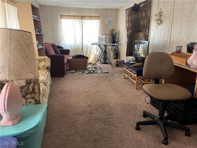 Come make this unit YOURS.  1,300 square ft HUGE!!.  Located in on Six Lakes Country Club in Florida - for sale on GolfHomes.com, golf home, golf lot