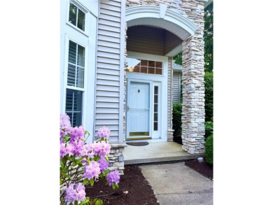Beautiful free-standing townhome with easy ONE floor living w/ on Quail Hollow Resort and Country Club in Ohio - for sale on GolfHomes.com, golf home, golf lot