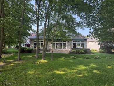 Beautiful free-standing townhome with easy ONE floor living w/ on Quail Hollow Resort and Country Club in Ohio - for sale on GolfHomes.com, golf home, golf lot