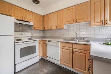 Charming Mid-Century Home with Golf Course Views! Nestled among on Babe Zaharias Golf Course in Florida - for sale on GolfHomes.com, golf home, golf lot