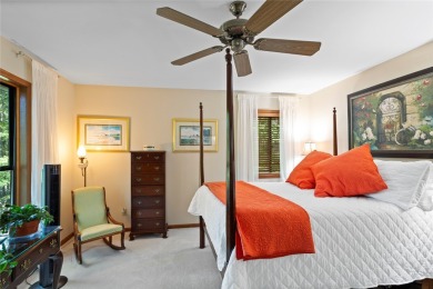 Welcome to the gated community of Keowee Key. Enjoy the 4 on Keowee Key Golf and Country Club in South Carolina - for sale on GolfHomes.com, golf home, golf lot