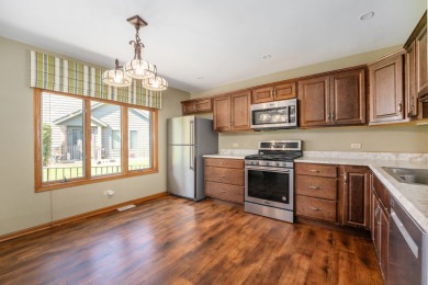 2 or 3 Bedroom, 3 Bath Ranch Townhome/Half Duplex in Desirable on Balmoral Woods Golf Club in Illinois - for sale on GolfHomes.com, golf home, golf lot