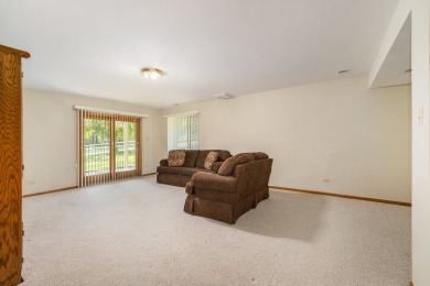 2 or 3 Bedroom, 3 Bath Ranch Townhome/Half Duplex in Desirable on Balmoral Woods Golf Club in Illinois - for sale on GolfHomes.com, golf home, golf lot
