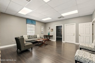 SELLER PAYS 3 MONTHS OF HOA **MOVE IN READY **Stunning 3 Bedroom on Slammer and Squire Golf Course in Florida - for sale on GolfHomes.com, golf home, golf lot