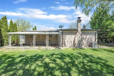Are you looking for a super clean and move in condition 3 on Maple Lane Golf Club in Michigan - for sale on GolfHomes.com, golf home, golf lot