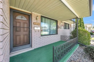 Are you looking for a super clean and move in condition 3 on Maple Lane Golf Club in Michigan - for sale on GolfHomes.com, golf home, golf lot