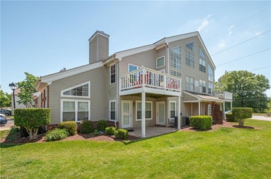 Beautifully updated modern loft style condo tucked away in on Honey Bee Golf Club in Virginia - for sale on GolfHomes.com, golf home, golf lot