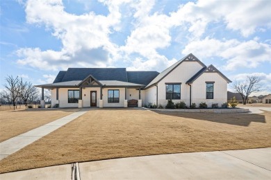 EXTRAORDINARY 3-3-4 MODERN FARMHOUSE HOME on 1.3 acres in Pecan on Nutcracker Golf Club in Texas - for sale on GolfHomes.com, golf home, golf lot