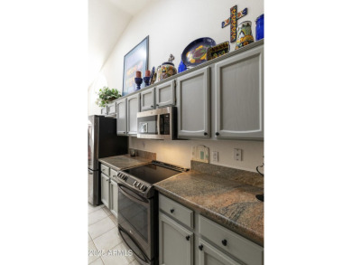 Lovely 1BR plus den w/Murphy bed Sedona model on the walking on Oakwood Golf Club  in Arizona - for sale on GolfHomes.com, golf home, golf lot