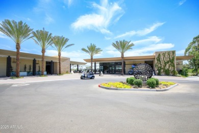 Exceptional 2BR/2BA 1st floor Condo in the Heart of the Biltmore on Arizona Biltmore Golf and Country Club in Arizona - for sale on GolfHomes.com, golf home, golf lot