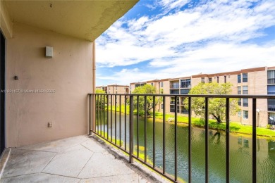 $$ Well-Priced Corner Unit with amazing water view!$$ Great on Fontainebleau Golf Course in Florida - for sale on GolfHomes.com, golf home, golf lot