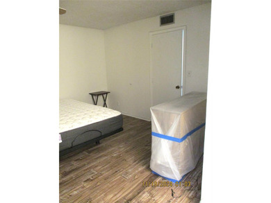 REDUCED!!!**OWNERS WANT OFFERS!!!WELCOME HOME!!! HARDLEY LIVED on Colony West Country Club in Florida - for sale on GolfHomes.com, golf home, golf lot