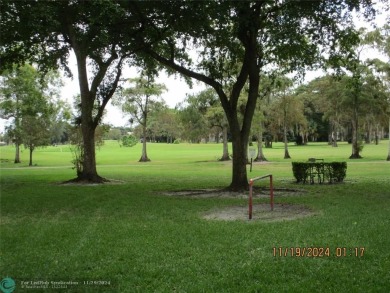 WELCOME HOME!!! HARDLEY LIVED IN DESIRABLE 2 BEDROOM 2 BATH 1ST on Colony West Country Club in Florida - for sale on GolfHomes.com, golf home, golf lot