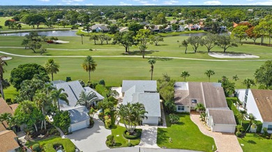 SELLER IS MOTIVATED! In the heart of Palm Beach Gardens this on Old Marsh Golf Club in Florida - for sale on GolfHomes.com, golf home, golf lot