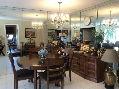 Beautiful, spacious and well kept 1 bedroom condo with 1 and a on Sunrise Lakes Phase III in Florida - for sale on GolfHomes.com, golf home, golf lot