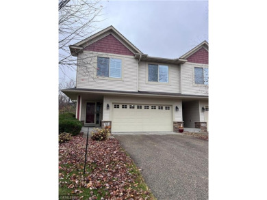 Welcome to this beautiful end unit townhome. Huge entry as you on The Wilds Golf Club in Minnesota - for sale on GolfHomes.com, golf home, golf lot