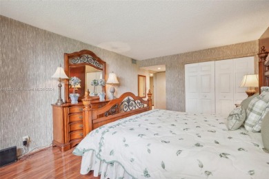 Welcome to this move-in-ready 2-bedroom, 2.5-bath condo in on Bonaventure Country Club in Florida - for sale on GolfHomes.com, golf home, golf lot