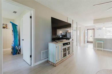 This Beautifully Decorated and Fully Updated 2 Bedroom 2 Bath on Beacon Woods Golf Club in Florida - for sale on GolfHomes.com, golf home, golf lot