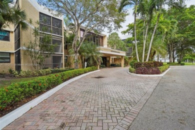 Welcome to this move-in-ready 2-bedroom, 2.5-bath condo in on Bonaventure Country Club in Florida - for sale on GolfHomes.com, golf home, golf lot