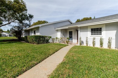 This Beautifully Decorated and Fully Updated 2 Bedroom 2 Bath on Beacon Woods Golf Club in Florida - for sale on GolfHomes.com, golf home, golf lot