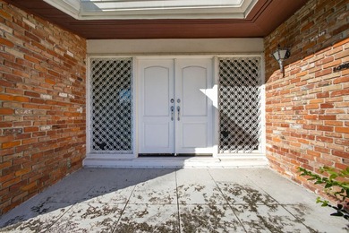 INVESTORS DREAM!! INCREDIBLE AND RARE OPPORTUNITY TO RENOVATE on Lake Worth Municipal Golf Course in Florida - for sale on GolfHomes.com, golf home, golf lot