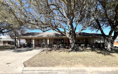 Immaculate 3 bedroom, 2.5 bath brick home at PAR Village! You on P.A.R. Country Club in Texas - for sale on GolfHomes.com, golf home, golf lot