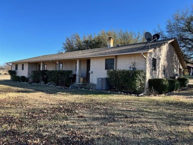 Immaculate 3 bedroom, 2.5 bath brick home at PAR Village! You on P.A.R. Country Club in Texas - for sale on GolfHomes.com, golf home, golf lot