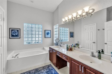 FABULOUS GOLF COURSE TO LAKE GEM! A MUST SEE! MOVE-IN READY! on Bonaventure Country Club in Florida - for sale on GolfHomes.com, golf home, golf lot