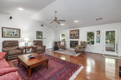 2 Dominar Place - ideally located between Balboa and Coronado on Balboa Golf Course in Arkansas - for sale on GolfHomes.com, golf home, golf lot