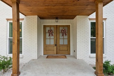 Welcome home! This stunning, fully remodeled home is ready for on Maumelle Golf and Country Club in Arkansas - for sale on GolfHomes.com, golf home, golf lot