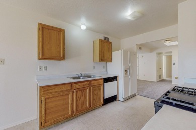 This 3-bed 2-bath townhome in Ladera West is light, bright & on Ladera Golf Course  in New Mexico - for sale on GolfHomes.com, golf home, golf lot