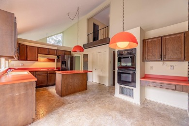 This is a public online auction. An auction is a transparent way on Fox Den Country Club in Tennessee - for sale on GolfHomes.com, golf home, golf lot