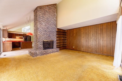 This is a public online auction. An auction is a transparent way on Fox Den Country Club in Tennessee - for sale on GolfHomes.com, golf home, golf lot