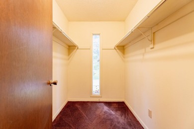 This is a public online auction. An auction is a transparent way on Fox Den Country Club in Tennessee - for sale on GolfHomes.com, golf home, golf lot