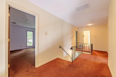 This is a public online auction. An auction is a transparent way on Fox Den Country Club in Tennessee - for sale on GolfHomes.com, golf home, golf lot