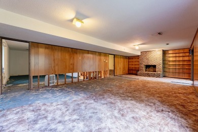 This is a public online auction. An auction is a transparent way on Fox Den Country Club in Tennessee - for sale on GolfHomes.com, golf home, golf lot