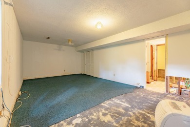 This is a public online auction. An auction is a transparent way on Fox Den Country Club in Tennessee - for sale on GolfHomes.com, golf home, golf lot