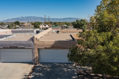 This 3-bed 2-bath townhome in Ladera West is light, bright & on Ladera Golf Course  in New Mexico - for sale on GolfHomes.com, golf home, golf lot