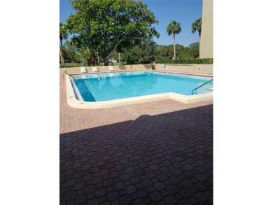 Welcome to this charming  condo located on the third floor in on Carrollwood Country Club in Florida - for sale on GolfHomes.com, golf home, golf lot