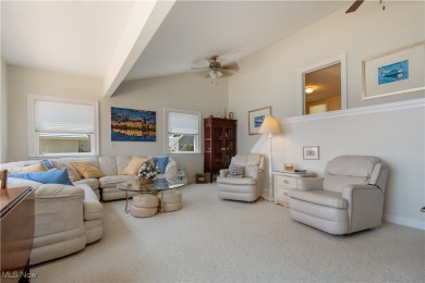 This 3-bedroom, 1-bath lakefront cottage offers the perfect on Lake Mohawk Golf Club in Ohio - for sale on GolfHomes.com, golf home, golf lot