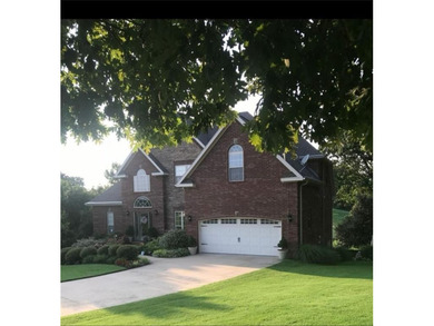 Welcome to 1965 Collins Drive in Pea Ridge, Arkansas. This all on Big Sugar Golf Club in Arkansas - for sale on GolfHomes.com, golf home, golf lot