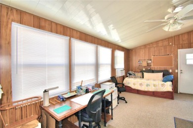 PRICE IMPROVEMENT...WELCOME TO YOUR FLORIDA RETIREMENT OASIS IN on Southern Dunes Golf and Country Club in Florida - for sale on GolfHomes.com, golf home, golf lot