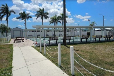 The seller is ready to see this property sold. Take advantage of on Six Lakes Country Club in Florida - for sale on GolfHomes.com, golf home, golf lot