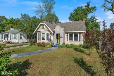 Beautifully remodeled Broadmoor home full of charm and updates! on Querbes Park Golf Course in Louisiana - for sale on GolfHomes.com, golf home, golf lot